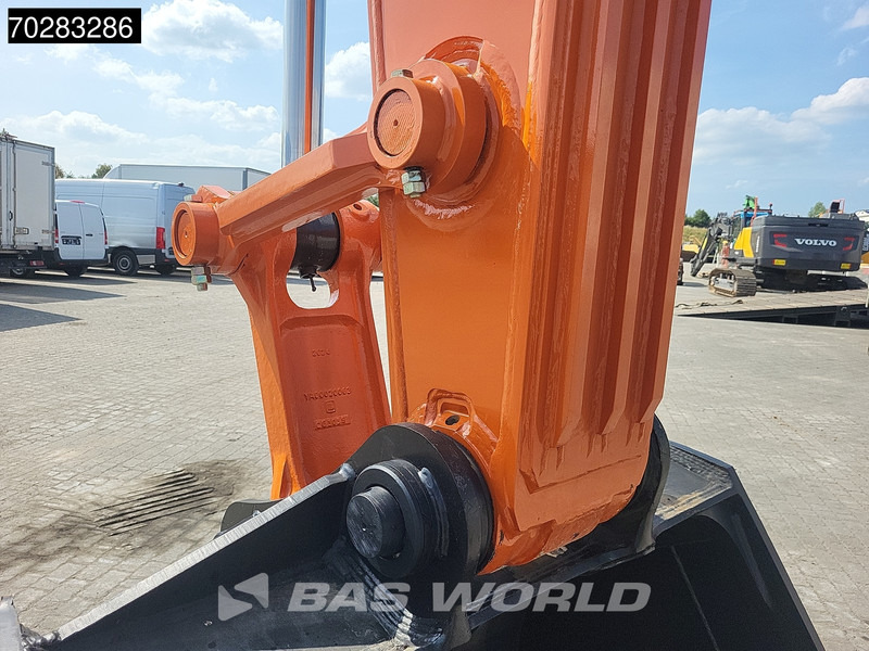 حفار زحاف Hitachi ZX220 LC-5G ISUZU ENGINE: صورة 15