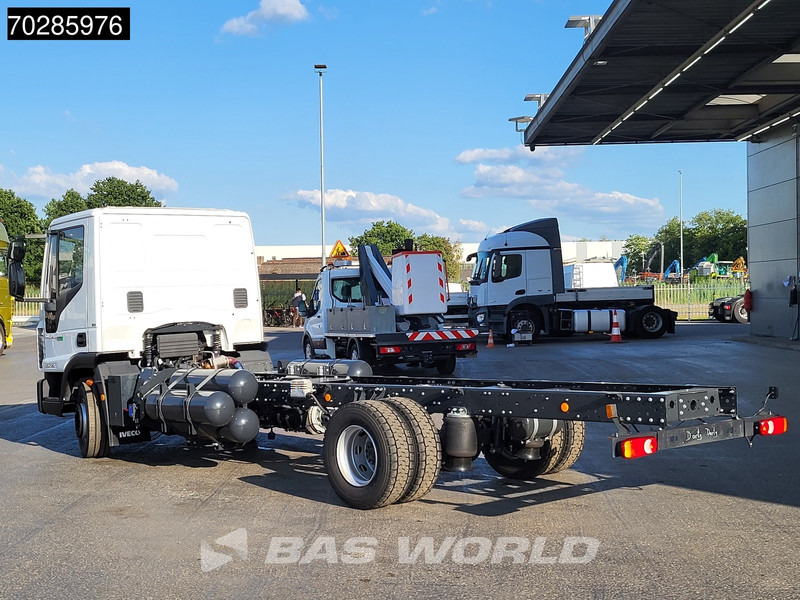 Iveco 120-210L 4X2 NEW 12tons chassis! CNG Engine Manual TELMA Retarder Euro 6 - شاحنة هيكل كابينة: صورة 2 Iveco 120-210L 4X2 NEW 12tons chassis! CNG Engine Manual TELMA Retarder Euro 6 - شاحنة هيكل كابينة: صورة 2