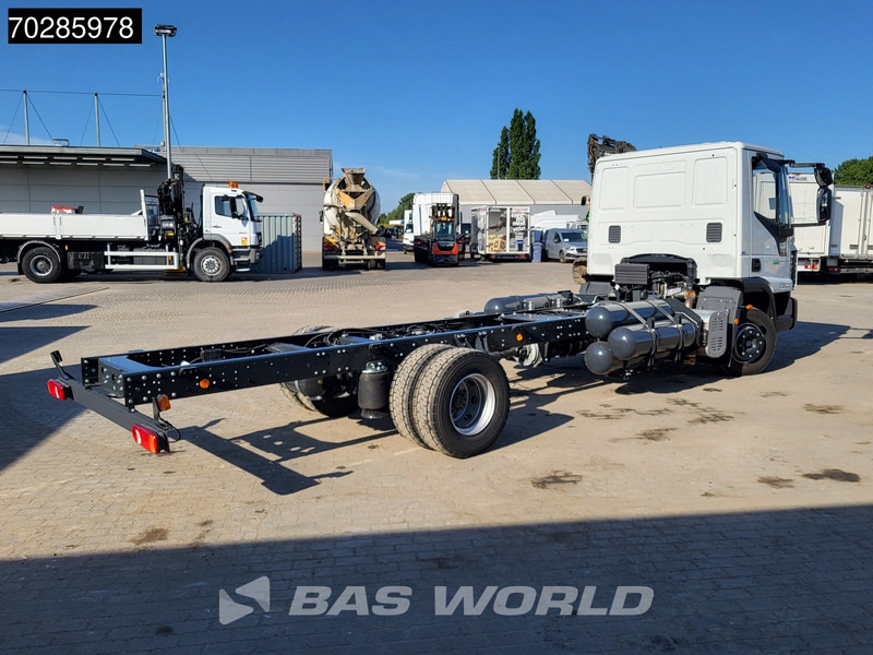 Iveco 120-210L 4X2 NEW 12tons chassis! CNG Engine TELMA Retarder Manual Euro 6 - شاحنة هيكل كابينة: صورة 5 Iveco 120-210L 4X2 NEW 12tons chassis! CNG Engine TELMA Retarder Manual Euro 6 - شاحنة هيكل كابينة: صورة 5