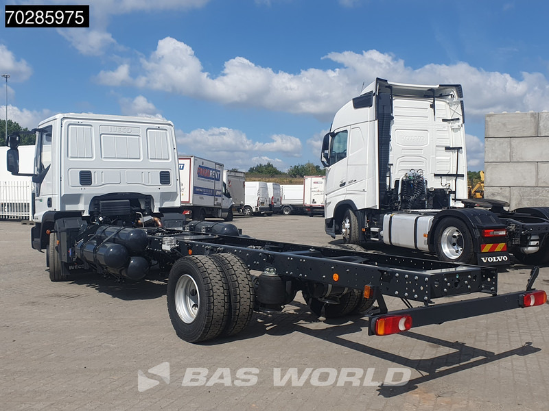 Iveco Eurocargo 120LE210 4X2 NEW 12tons chassis! CNG Engine TELMA Retarder Manual Euro 6 - شاحنة هيكل كابينة: صورة 2 Iveco Eurocargo 120LE210 4X2 NEW 12tons chassis! CNG Engine TELMA Retarder Manual Euro 6 - شاحنة هيكل كابينة: صورة 2