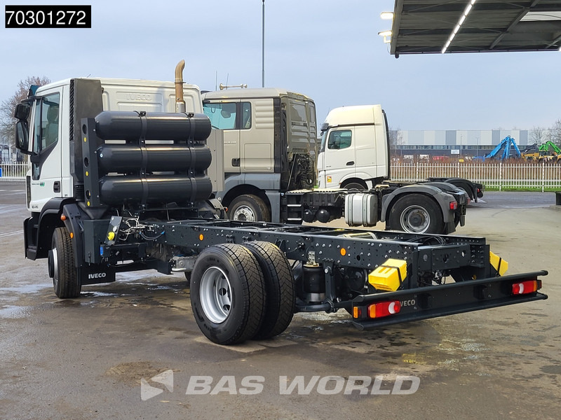 Iveco Eurocargo 160E210 4X2 NEW! 16tons chassis! CNG Retarder Automatic Euro 6 - شاحنة هيكل كابينة: صورة 2 Iveco Eurocargo 160E210 4X2 NEW! 16tons chassis! CNG Retarder Automatic Euro 6 - شاحنة هيكل كابينة: صورة 2
