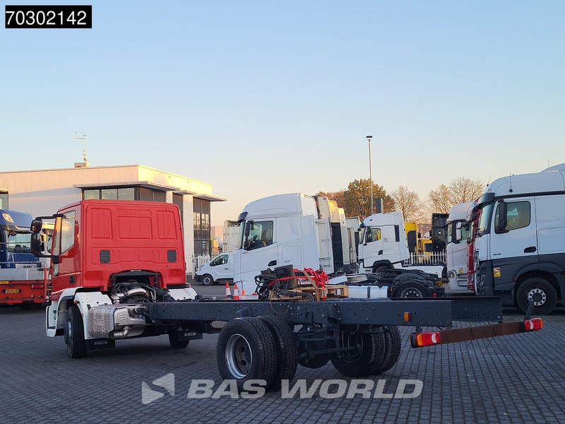 Iveco Eurocargo 160E320 4X2 NEW! 16T chassis 2016 production Euro 6 - شاحنة هيكل كابينة: صورة 2 Iveco Eurocargo 160E320 4X2 NEW! 16T chassis 2016 production Euro 6 - شاحنة هيكل كابينة: صورة 2