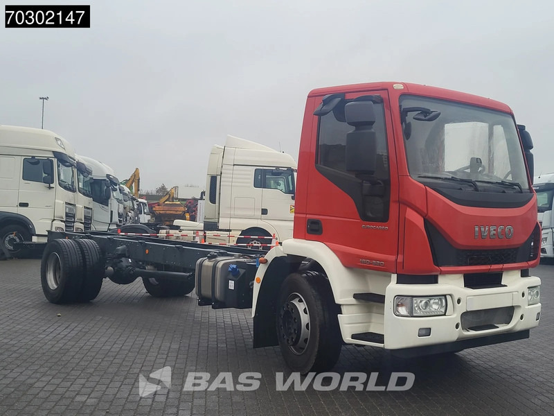 Iveco Eurocargo 180E320 4X2 NEW! 18T chassis 2017 production Euro 6 - شاحنة هيكل كابينة: صورة 3 Iveco Eurocargo 180E320 4X2 NEW! 18T chassis 2017 production Euro 6 - شاحنة هيكل كابينة: صورة 3