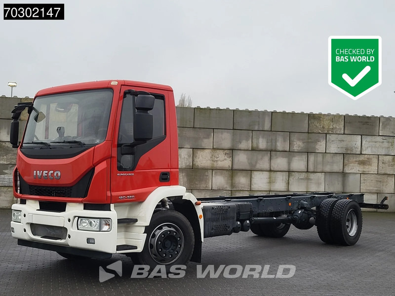Iveco Eurocargo 180E320 4X2 NEW! 18T chassis 2017 production Euro 6 - شاحنة هيكل كابينة: صورة 1 Iveco Eurocargo 180E320 4X2 NEW! 18T chassis 2017 production Euro 6 - شاحنة هيكل كابينة: صورة 1