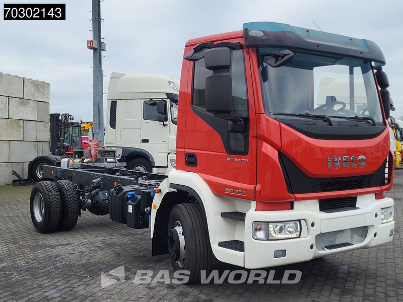 Iveco Eurocargo 180E320 4X2 NEW! 18T chassis 2017 production Euro 6 - شاحنة هيكل كابينة: صورة 3 Iveco Eurocargo 180E320 4X2 NEW! 18T chassis 2017 production Euro 6 - شاحنة هيكل كابينة: صورة 3