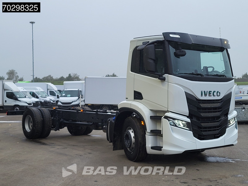 Iveco S-Way 340 4X2 NEW! Chassis Automatic LED Navi ACC Euro 6 - شاحنة هيكل كابينة: صورة 3 Iveco S-Way 340 4X2 NEW! Chassis Automatic LED Navi ACC Euro 6 - شاحنة هيكل كابينة: صورة 3
