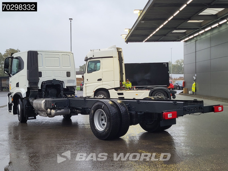 Iveco S-Way 340 4X2 NEW chassis! Automatic Navi ACC LED Euro 6 - شاحنة هيكل كابينة: صورة 2 Iveco S-Way 340 4X2 NEW chassis! Automatic Navi ACC LED Euro 6 - شاحنة هيكل كابينة: صورة 2