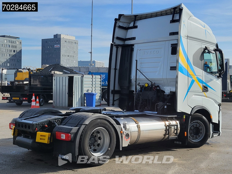 Iveco S-Way 460 4X2 LNG Retarder 2x Tanks Standklima LED ACC Navi - وحدة جر: صورة 5 Iveco S-Way 460 4X2 LNG Retarder 2x Tanks Standklima LED ACC Navi - وحدة جر: صورة 5