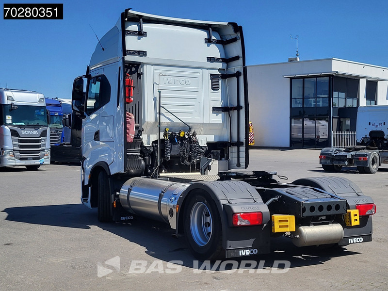 Iveco S-Way 460 4X2 LNG Retarder 2x Tanks Standklima LED Navi - وحدة جر: صورة 2 Iveco S-Way 460 4X2 LNG Retarder 2x Tanks Standklima LED Navi - وحدة جر: صورة 2