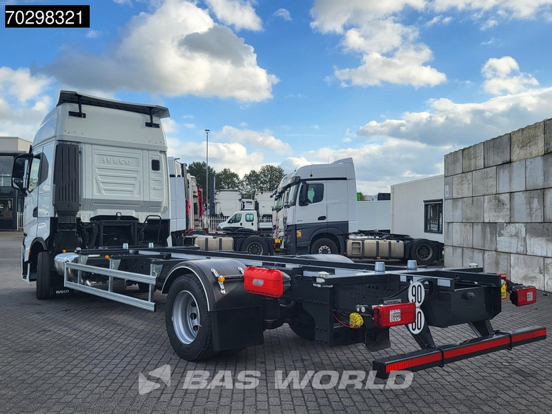 Iveco S-Way 460 4X2 NEW! BDF Navi ACC LED Automatic Euro 6 - شاحنات الحاويات / جسم علوي قابل للتغيير شاحنة: صورة 2 Iveco S-Way 460 4X2 NEW! BDF Navi ACC LED Automatic Euro 6 - شاحنات الحاويات / جسم علوي قابل للتغيير شاحنة: صورة 2