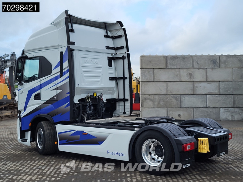 Iveco S-Way 490 4X2 Retarder 2x Tanks Standklima Led Euro 6 - وحدة جر: صورة 2 Iveco S-Way 490 4X2 Retarder 2x Tanks Standklima Led Euro 6 - وحدة جر: صورة 2