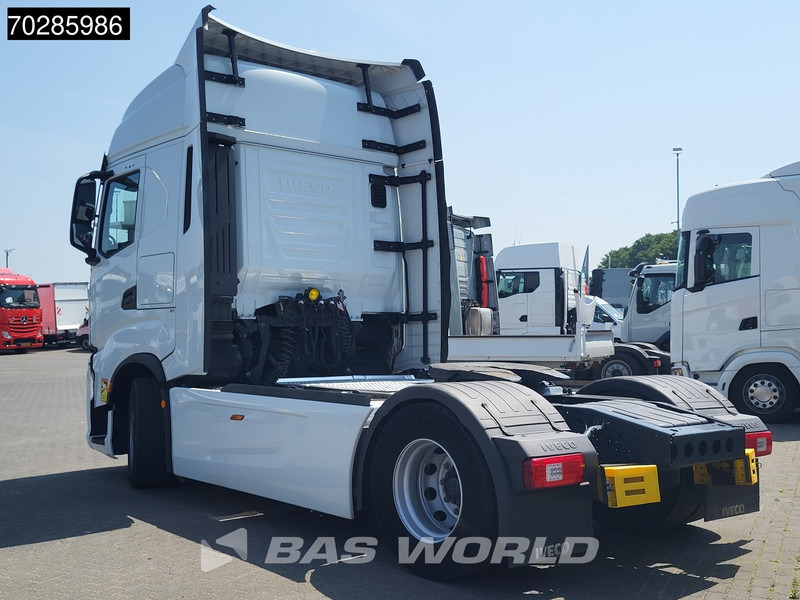 Iveco S-Way 490 4X2 Retarder Standklima 2xTanks Navi ACC LED Euro 6 - وحدة جر: صورة 2 Iveco S-Way 490 4X2 Retarder Standklima 2xTanks Navi ACC LED Euro 6 - وحدة جر: صورة 2