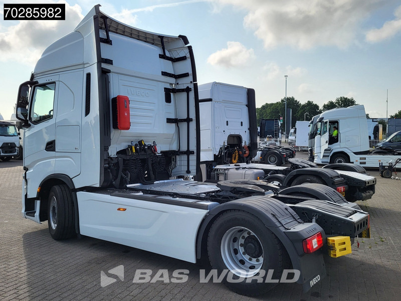 Iveco S-Way 490 4X2 Retarder Standklima 2xTanks Navi ACC LED Euro 6 - وحدة جر: صورة 2 Iveco S-Way 490 4X2 Retarder Standklima 2xTanks Navi ACC LED Euro 6 - وحدة جر: صورة 2