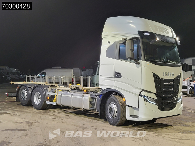 Iveco S-Way 510 6X2 Retarder Full Air Lift Axle BDF Euro 6 - شاحنات الحاويات / جسم علوي قابل للتغيير شاحنة: صورة 3 Iveco S-Way 510 6X2 Retarder Full Air Lift Axle BDF Euro 6 - شاحنات الحاويات / جسم علوي قابل للتغيير شاحنة: صورة 3