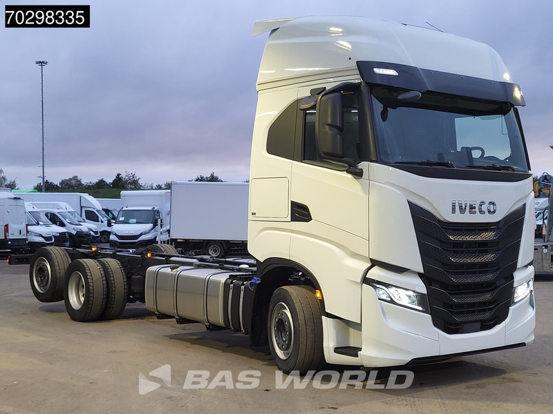 Iveco S-Way 530 6X2 NEW chassis! Retarder Standairco Lift+Steering-Axle Automatic LED ACC Euro 6 - شاحنة هيكل كابينة: صورة 3 Iveco S-Way 530 6X2 NEW chassis! Retarder Standairco Lift+Steering-Axle Automatic LED ACC Euro 6 - شاحنة هيكل كابينة: صورة 3