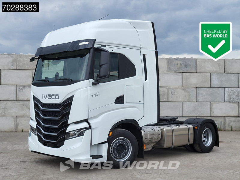 Iveco S-Way 580 4X2 2x Tanks ACC Standklima - وحدة جر: صورة 1 Iveco S-Way 580 4X2 2x Tanks ACC Standklima - وحدة جر: صورة 1