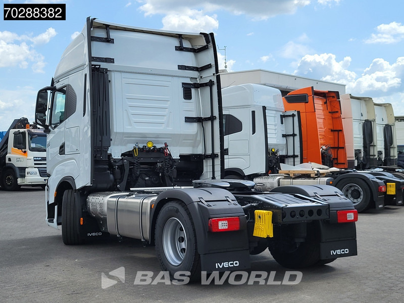 Iveco S-Way 580 4X2 NEW! 2x Tanks Navi ACC Standklima - وحدة جر: صورة 2 Iveco S-Way 580 4X2 NEW! 2x Tanks Navi ACC Standklima - وحدة جر: صورة 2
