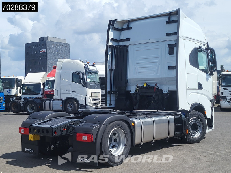 Iveco S-Way 580 4X2 NEW! 2x Tanks Navi ACC Standklima - وحدة جر: صورة 5 Iveco S-Way 580 4X2 NEW! 2x Tanks Navi ACC Standklima - وحدة جر: صورة 5