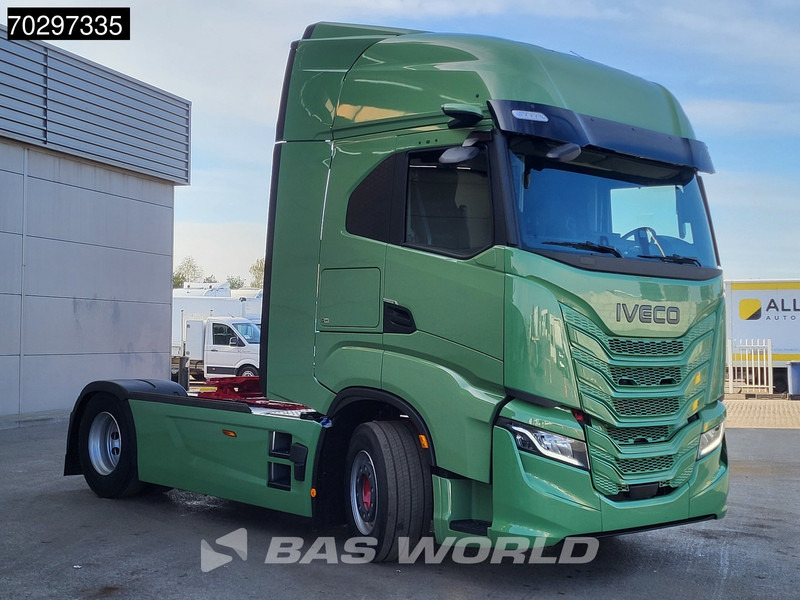 Iveco S-Way 580 4X2 NEW! DynamicSteering Standklima Navi ACC LED Euro 6 - وحدة جر: صورة 3 Iveco S-Way 580 4X2 NEW! DynamicSteering Standklima Navi ACC LED Euro 6 - وحدة جر: صورة 3