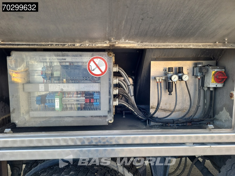 شاحنة صهريج لنقل الوقود Iveco Stralis 460 6X2 15900 LTR Retarder Lift/Steering Axle ACC Euro 6: صورة 13 شاحنة صهريج لنقل الوقود Iveco Stralis 460 6X2 15900 LTR Retarder Lift/Steering Axle ACC Euro 6: صورة 13