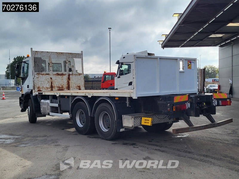 Iveco Trakker 360 6X4 650cm open platform Big-axle Steelsuspension Automatic Euro 6 - شاحنات مسطحة: صورة 2 Iveco Trakker 360 6X4 650cm open platform Big-axle Steelsuspension Automatic Euro 6 - شاحنات مسطحة: صورة 2