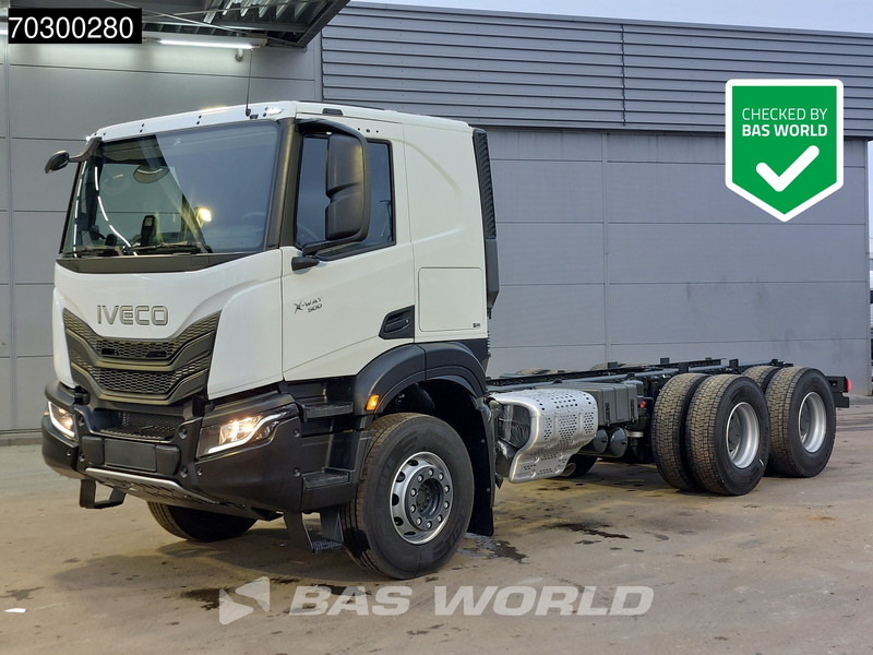 Iveco X-Way 500 X-Way 6X4 NEW 6x4 chassis Sleepercab Rear Air suspension Automatic Euro 6 - شاحنة هيكل كابينة: صورة 1 Iveco X-Way 500 X-Way 6X4 NEW 6x4 chassis Sleepercab Rear Air suspension Automatic Euro 6 - شاحنة هيكل كابينة: صورة 1