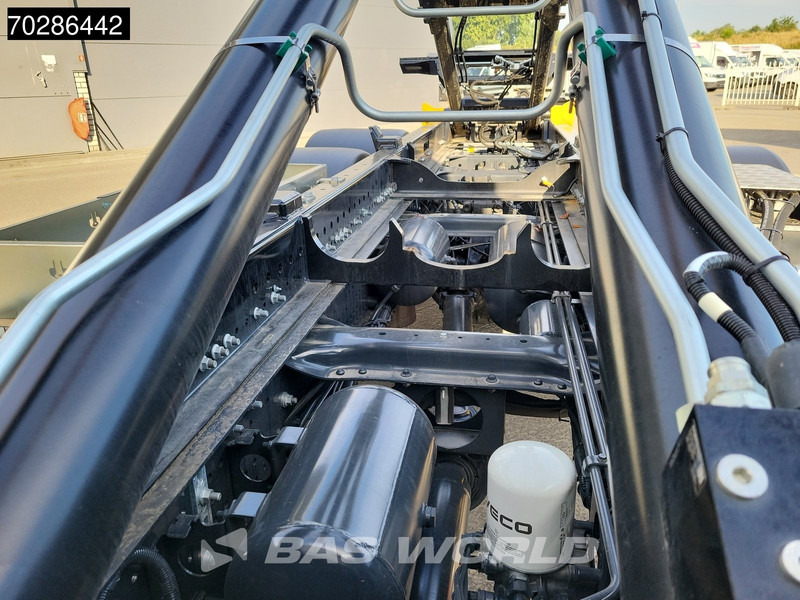 Iveco X-Way 580 6X2 NEW Palfinger PHT20SLD5 Hooklift Lift+steering Axle Automatic Navi ACC LED Iveco X-Way 580 6X2 NEW Palfinger PHT20SLD5 Hooklift Lift+steering Axle Automatic Navi ACC LED: صورة 17