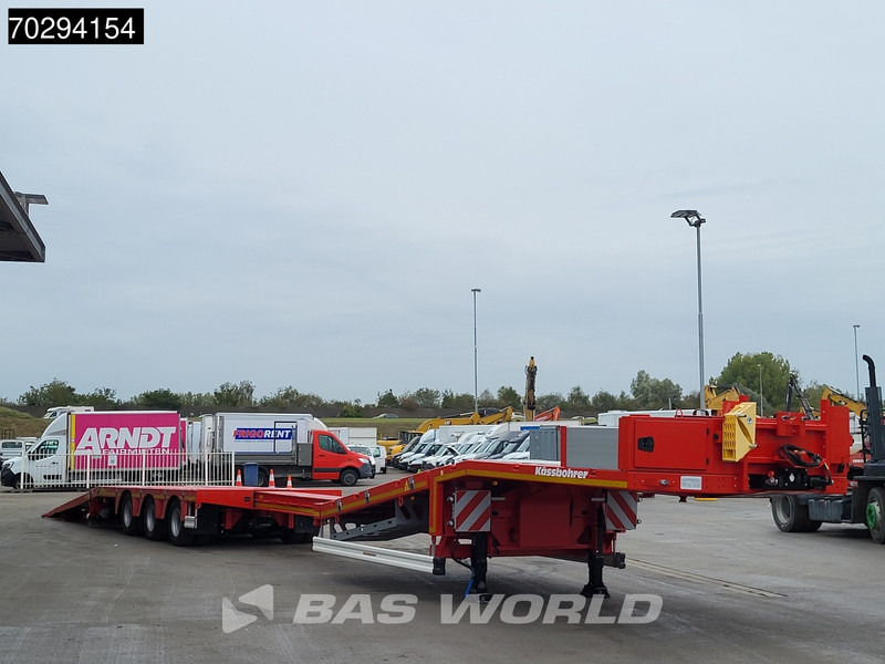 Kässbohrer Hydraulic Bed 450cm Extendable, Lift+Steering Axle - عربة منخفضة مسطحة نصف مقطورة: صورة 3 Kässbohrer Hydraulic Bed 450cm Extendable, Lift+Steering Axle - عربة منخفضة مسطحة نصف مقطورة: صورة 3