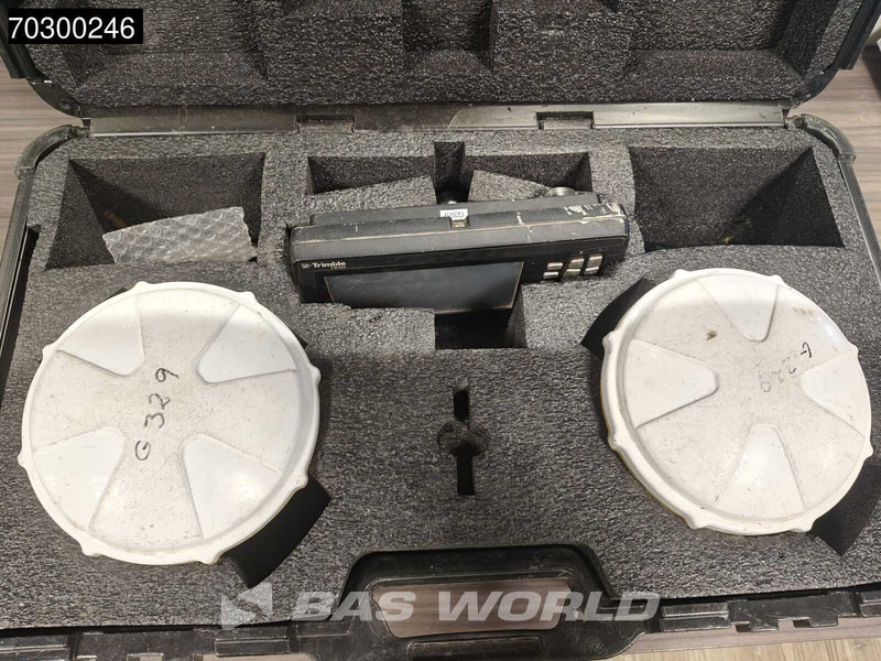 حفار زحاف Komatsu PC210 LC-10 Trimble GPS + Rototilt: صورة 19 حفار زحاف Komatsu PC210 LC-10 Trimble GPS + Rototilt: صورة 19