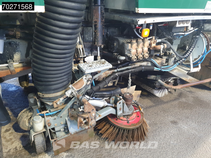 سياره كنس شوارع MAN LE 15.250 4X2 Eurovoirie Sweeper Manual Steelsuspension Euro 3: صورة 13 سياره كنس شوارع MAN LE 15.250 4X2 Eurovoirie Sweeper Manual Steelsuspension Euro 3: صورة 13