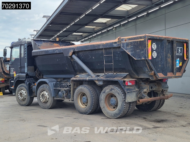 MAN TGA 35.480 8X4 BROKEN ENGINE 16m3 tipper Steel suspension Manual Retarder Euro 2 - شاحنة قلاب: صورة 2 MAN TGA 35.480 8X4 BROKEN ENGINE 16m3 tipper Steel suspension Manual Retarder Euro 2 - شاحنة قلاب: صورة 2