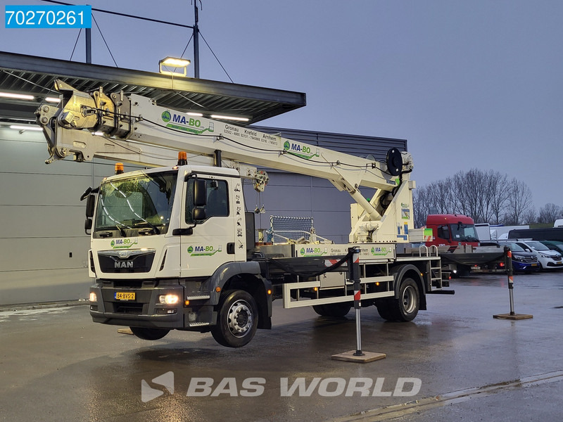MAN TGM 18.250 4X2 44mtrs Böcker AK44/4000 Hubarbeitsbühne Manual Euro 6 - شاحنة كرين: صورة 2 MAN TGM 18.250 4X2 44mtrs Böcker AK44/4000 Hubarbeitsbühne Manual Euro 6 - شاحنة كرين: صورة 2