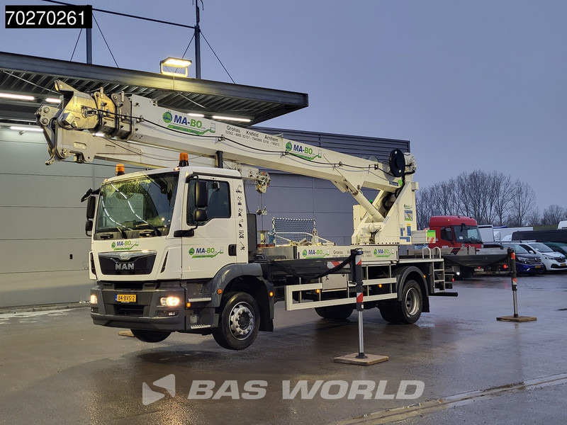 MAN TGM 18.250 4X2 44mtrs Böcker AK44/4000 Telescopic crane Manual Euro 6 - شاحنة كرين: صورة 2 MAN TGM 18.250 4X2 44mtrs Böcker AK44/4000 Telescopic crane Manual Euro 6 - شاحنة كرين: صورة 2