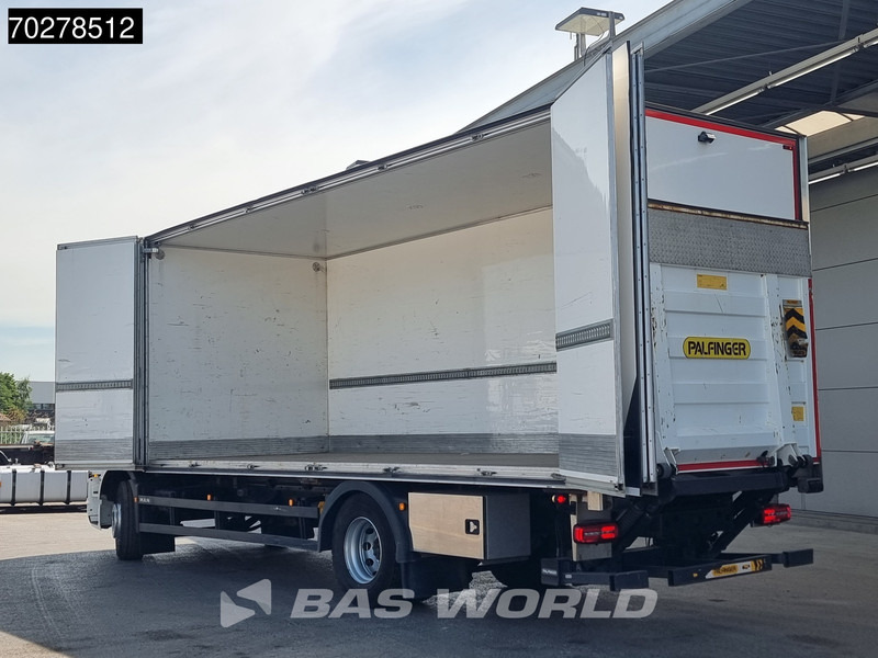 MAN TGM 18.290 4X2 19tonner Automatic Ladebordwand LED Navi Euro 6 - شاحنة مقفلة: صورة 3 MAN TGM 18.290 4X2 19tonner Automatic Ladebordwand LED Navi Euro 6 - شاحنة مقفلة: صورة 3