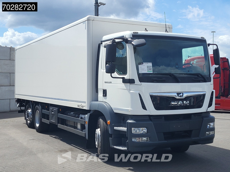 MAN TGM 26.320 6X2 2000kg Ladebordwand Automatic Lift+steering axle Navi Euro 6 - شاحنة مقفلة: صورة 3 MAN TGM 26.320 6X2 2000kg Ladebordwand Automatic Lift+steering axle Navi Euro 6 - شاحنة مقفلة: صورة 3