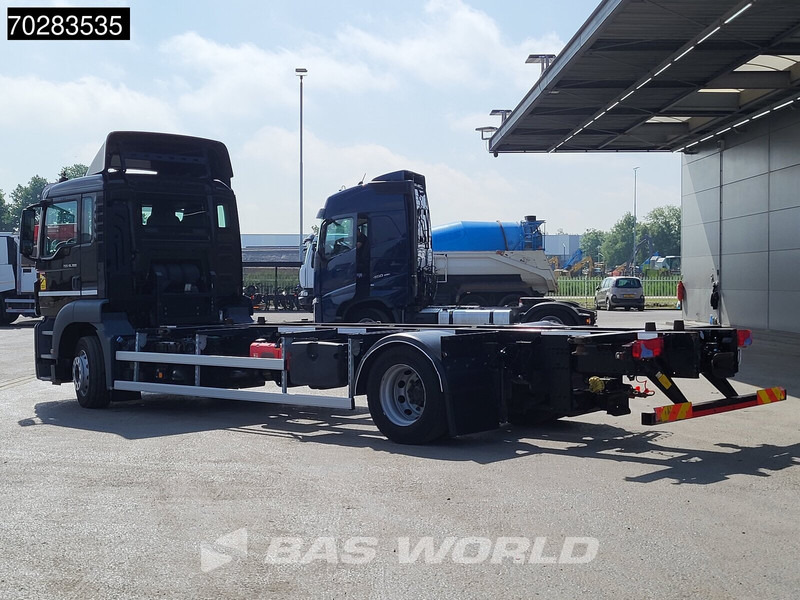MAN TGS 18.360 834 4X2 19tonner BDF Automatic Navi Euro 6 - شاحنات الحاويات / جسم علوي قابل للتغيير شاحنة: صورة 2 MAN TGS 18.360 834 4X2 19tonner BDF Automatic Navi Euro 6 - شاحنات الحاويات / جسم علوي قابل للتغيير شاحنة: صورة 2