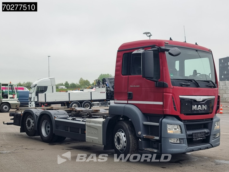 MAN TGS 26.320 6X2 BDF ADR Lift+lenkasche Automatic Euro 6 - شاحنات الحاويات / جسم علوي قابل للتغيير شاحنة: صورة 3 MAN TGS 26.320 6X2 BDF ADR Lift+lenkasche Automatic Euro 6 - شاحنات الحاويات / جسم علوي قابل للتغيير شاحنة: صورة 3
