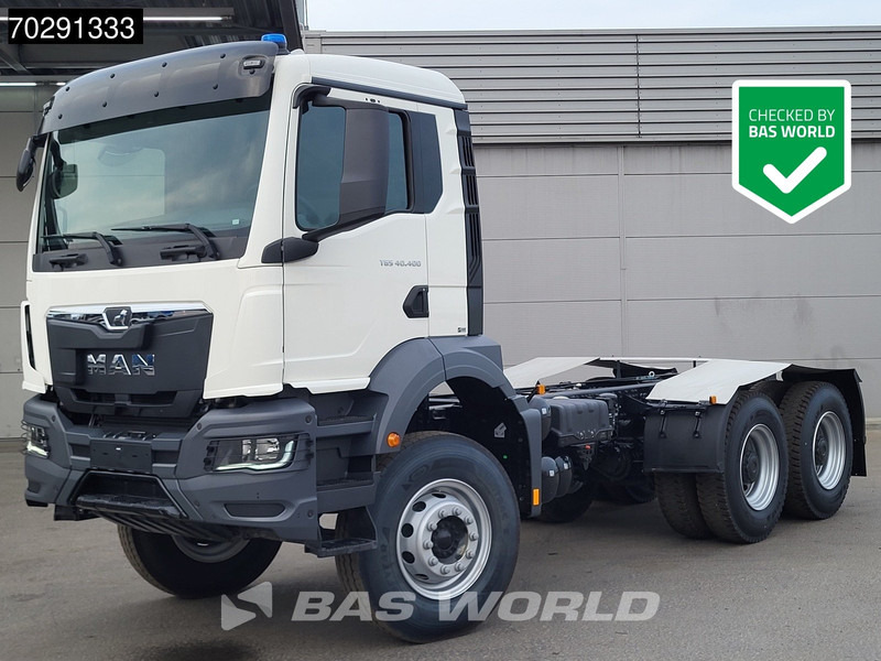 MAN TGS 40.400 6X4 NEW 6x4 chassis PTO Preparation Steelsuspension Big-Axle Automatic Euro 2 - شاحنة هيكل كابينة: صورة 1 MAN TGS 40.400 6X4 NEW 6x4 chassis PTO Preparation Steelsuspension Big-Axle Automatic Euro 2 - شاحنة هيكل كابينة: صورة 1