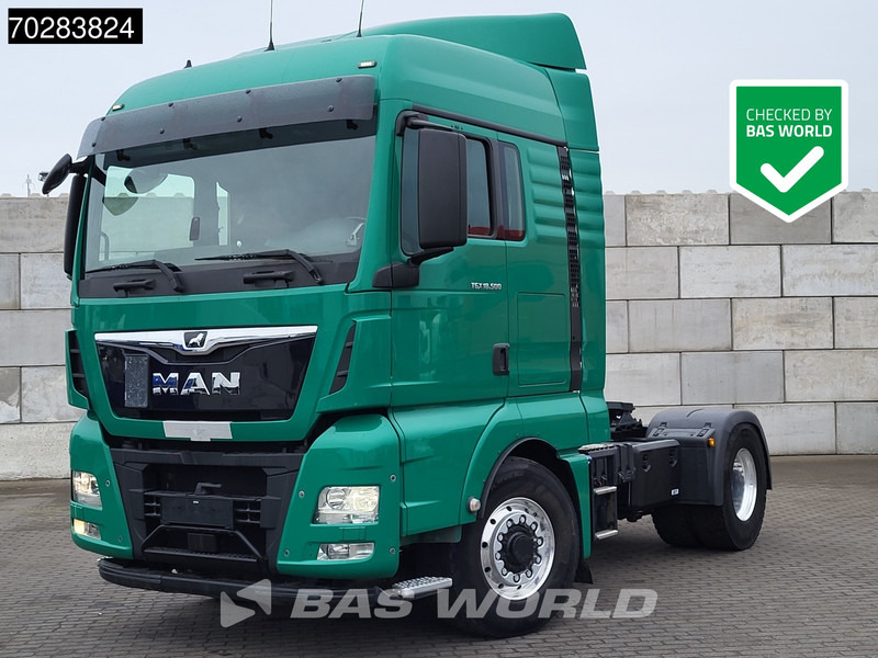 MAN TGX 18.500 4X4 Hydrodrive PriTarder Standklima Alcoa's - وحدة جر: صورة 1 MAN TGX 18.500 4X4 Hydrodrive PriTarder Standklima Alcoa's - وحدة جر: صورة 1