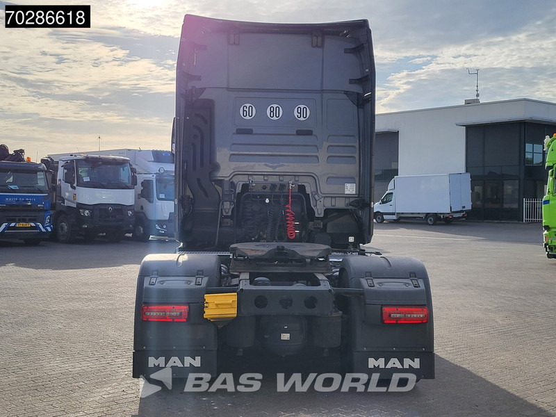 MAN TGX 18.520 4X2 Individual Lion S! GX Retarder Full-Air 2x Tanks Navi LED ACC Euro 6 - وحدة جر: صورة 5 MAN TGX 18.520 4X2 Individual Lion S! GX Retarder Full-Air 2x Tanks Navi LED ACC Euro 6 - وحدة جر: صورة 5