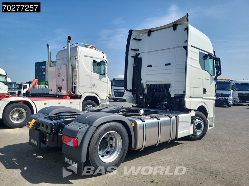 MAN TGX 18.520 4X2 NEW! GX Retarder 2x Tanks Standklima ACC - وحدة جر: صورة 5 MAN TGX 18.520 4X2 NEW! GX Retarder 2x Tanks Standklima ACC - وحدة جر: صورة 5