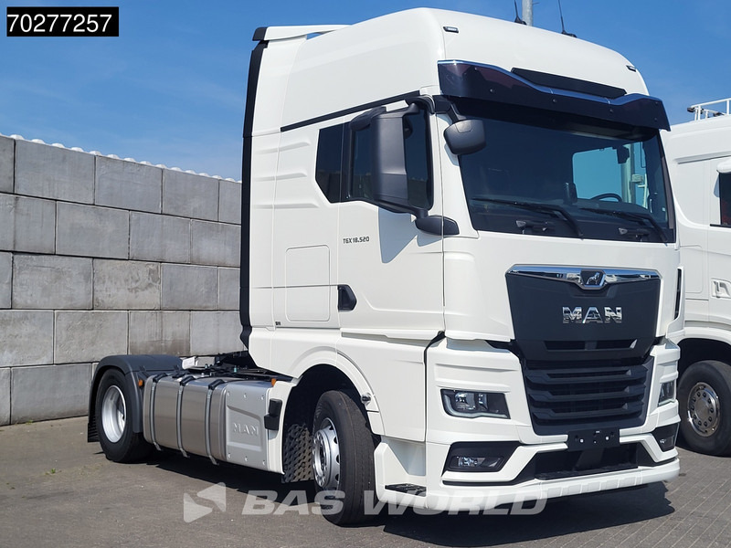 MAN TGX 18.520 4X2 NEW! GX Retarder 2x Tanks Standklima ACC - وحدة جر: صورة 3 MAN TGX 18.520 4X2 NEW! GX Retarder 2x Tanks Standklima ACC - وحدة جر: صورة 3