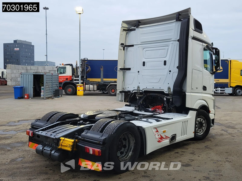 Mercedes-Benz Actros 1842 4X2 StreamSpace 2xTanks - وحدة جر: صورة 5 Mercedes-Benz Actros 1842 4X2 StreamSpace 2xTanks - وحدة جر: صورة 5