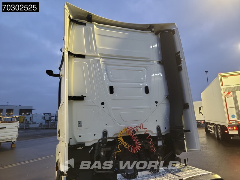 Mercedes-Benz Actros 1845 4X2 GigaSpace Mega Retarder 2xTanks ACC Standklima Euro 6 - وحدة جر: صورة 5 Mercedes-Benz Actros 1845 4X2 GigaSpace Mega Retarder 2xTanks ACC Standklima Euro 6 - وحدة جر: صورة 5