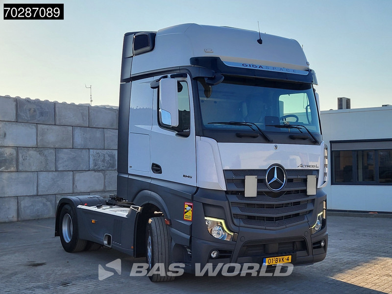 Mercedes-Benz Actros 1845 4X2 NL-Truck Retarder 2xTanks Standklima ACC Navi Euro 6 - وحدة جر: صورة 3 Mercedes-Benz Actros 1845 4X2 NL-Truck Retarder 2xTanks Standklima ACC Navi Euro 6 - وحدة جر: صورة 3