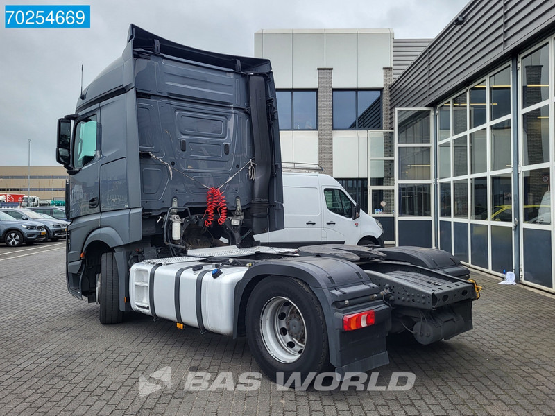 Mercedes-Benz Actros 1845 4X2 StreamSpace 2x Tanks - وحدة جر: صورة 2 Mercedes-Benz Actros 1845 4X2 StreamSpace 2x Tanks - وحدة جر: صورة 2