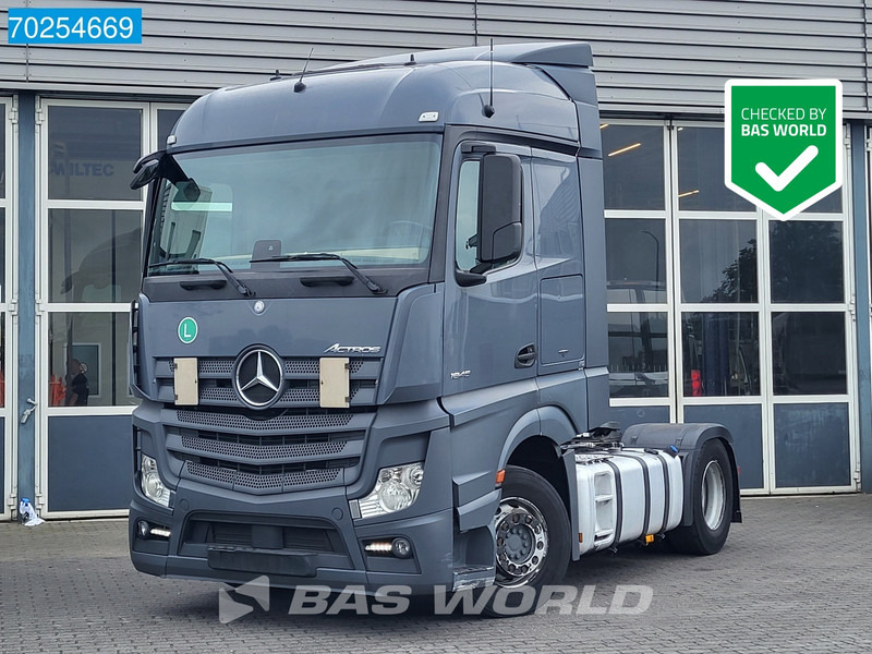 Mercedes-Benz Actros 1845 4X2 StreamSpace 2x Tanks - وحدة جر: صورة 1 Mercedes-Benz Actros 1845 4X2 StreamSpace 2x Tanks - وحدة جر: صورة 1