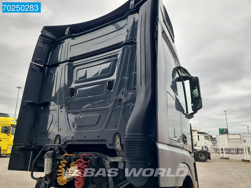 Mercedes-Benz Actros 1845 4X2 StreamSpace 2x Tanks - وحدة جر: صورة 3 Mercedes-Benz Actros 1845 4X2 StreamSpace 2x Tanks - وحدة جر: صورة 3
