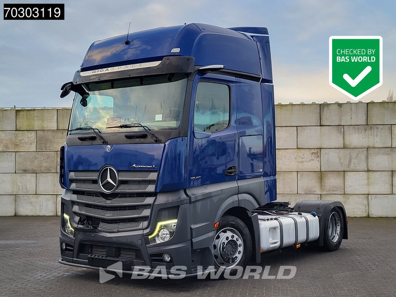 Mercedes-Benz Actros 1845 Actros 4X2 GigaSpace Mega 2xTanks 80% Tyres - وحدة جر: صورة 1 Mercedes-Benz Actros 1845 Actros 4X2 GigaSpace Mega 2xTanks 80% Tyres - وحدة جر: صورة 1