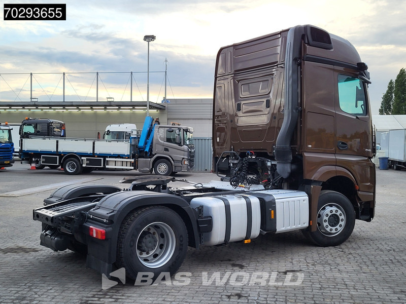 Mercedes-Benz Actros 1848 4X2 BigSpace Retarder 2x Tanks ACC Standklima MirrorCam Euro 6 - وحدة جر: صورة 5 Mercedes-Benz Actros 1848 4X2 BigSpace Retarder 2x Tanks ACC Standklima MirrorCam Euro 6 - وحدة جر: صورة 5
